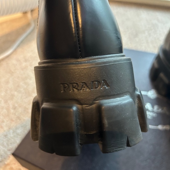 Prada monolith Chelsea boot - Picture 8 of 16